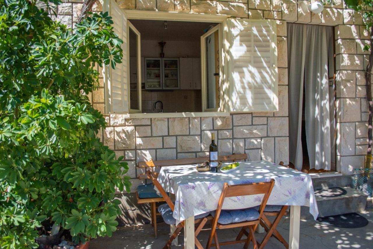 Stone House Dioniz Villa Brnistrova Exterior photo